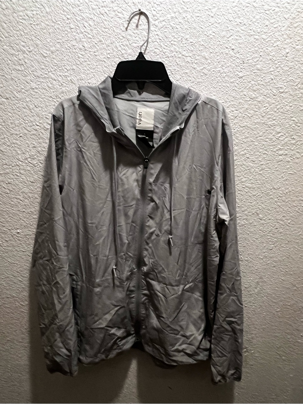 Vuori Gray Lightweight Hooded Windbreaker